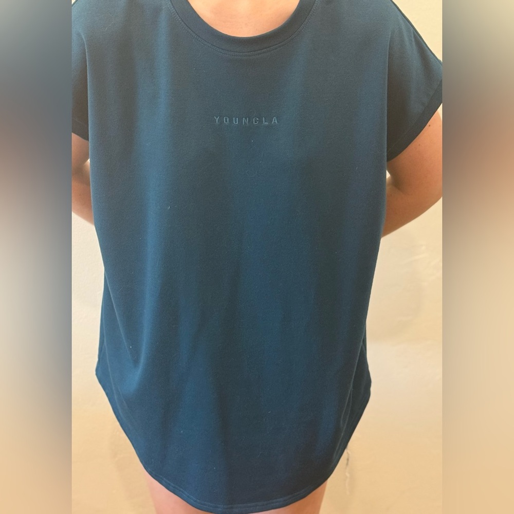 Young LA shirt. Blue. Round neck. Short sleeves. Men’s medium.
